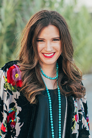 Davidson_Lindsey.jpg Lindsey Davidson