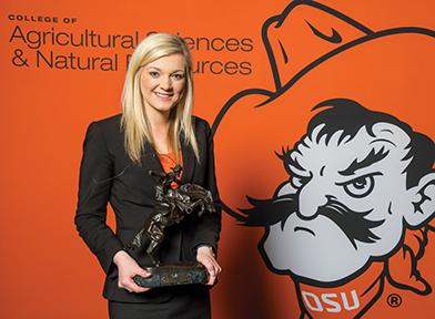 DeVuyst named CASNR outstanding senior 